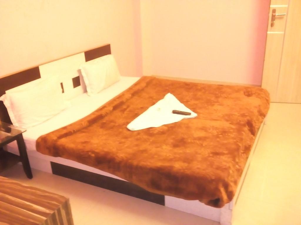 Yatri Guest House New Delhi Buitenkant foto