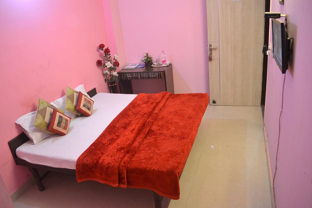 Yatri Guest House New Delhi Buitenkant foto